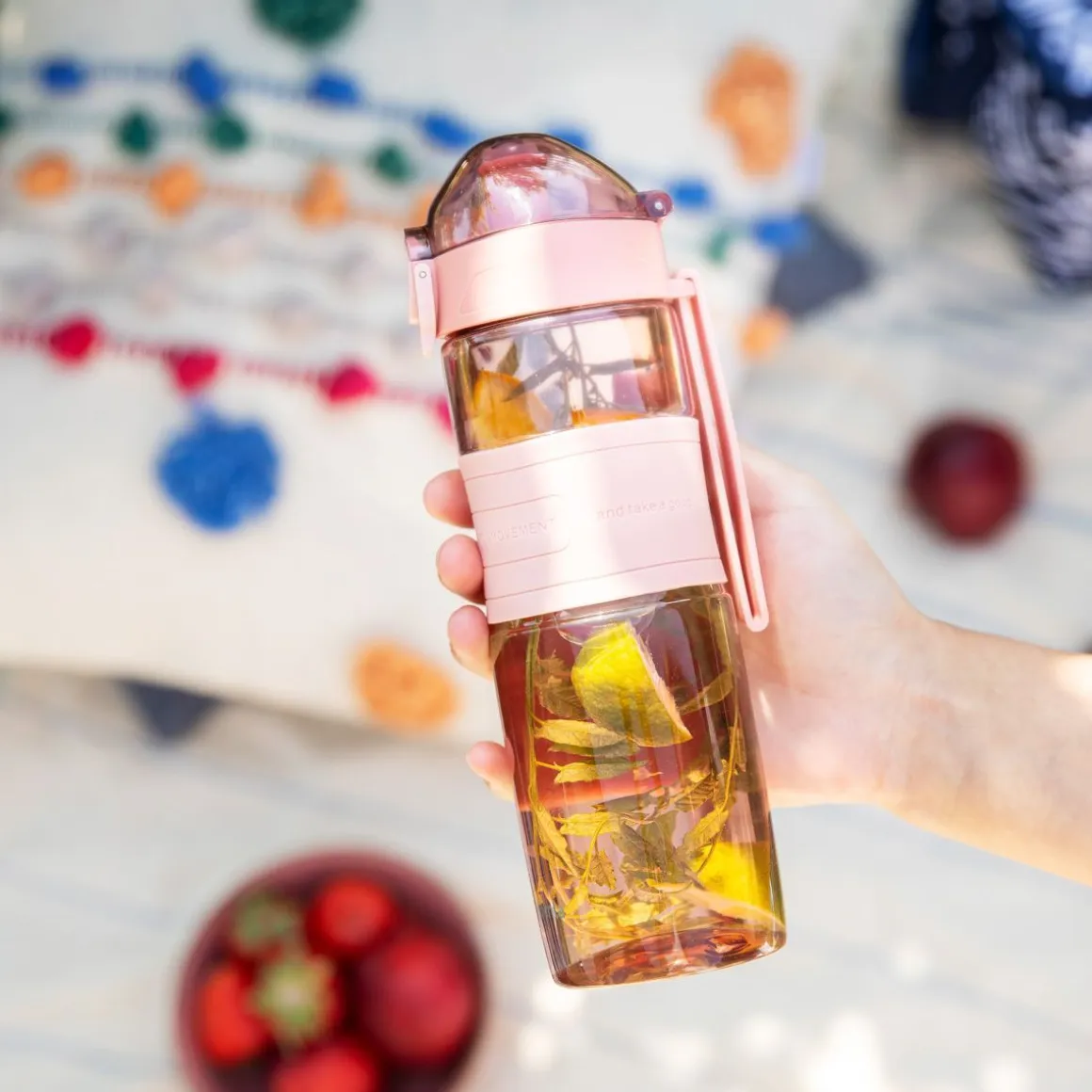 Butelka Theo Rozowa 0,6 L