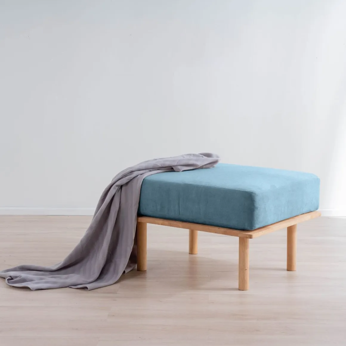 Pufa Seri Niebieska 74X60X43,5 Cm